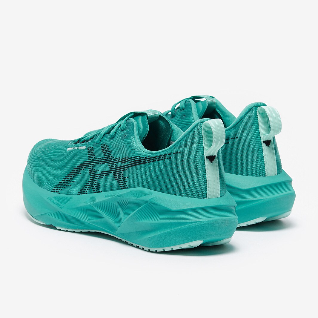 ASICS Novablast 5 Wave