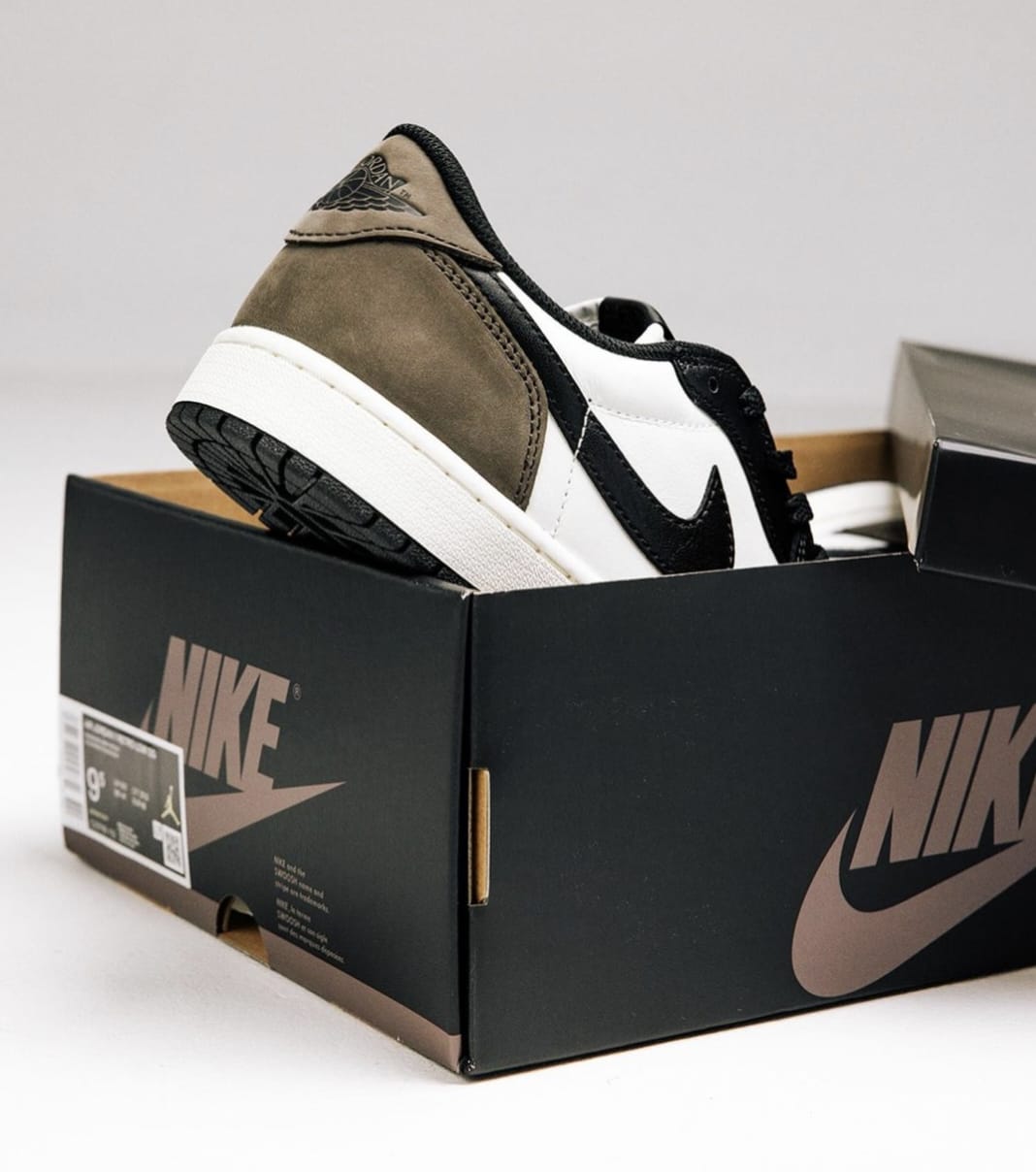 Nike Air Jordan 1 Low Mocha